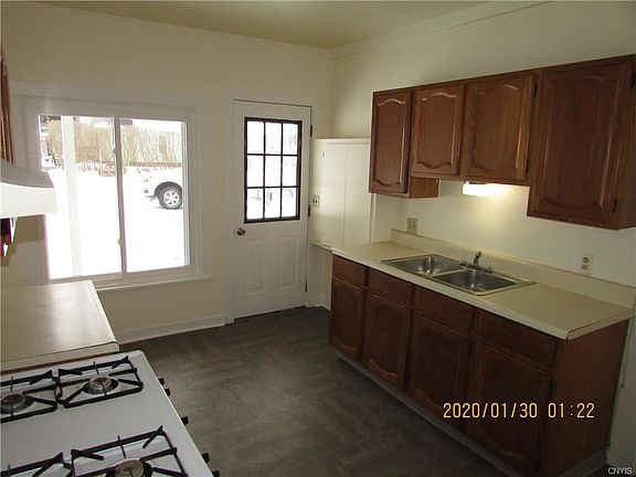 5th image of 5765 Crabtree Ln