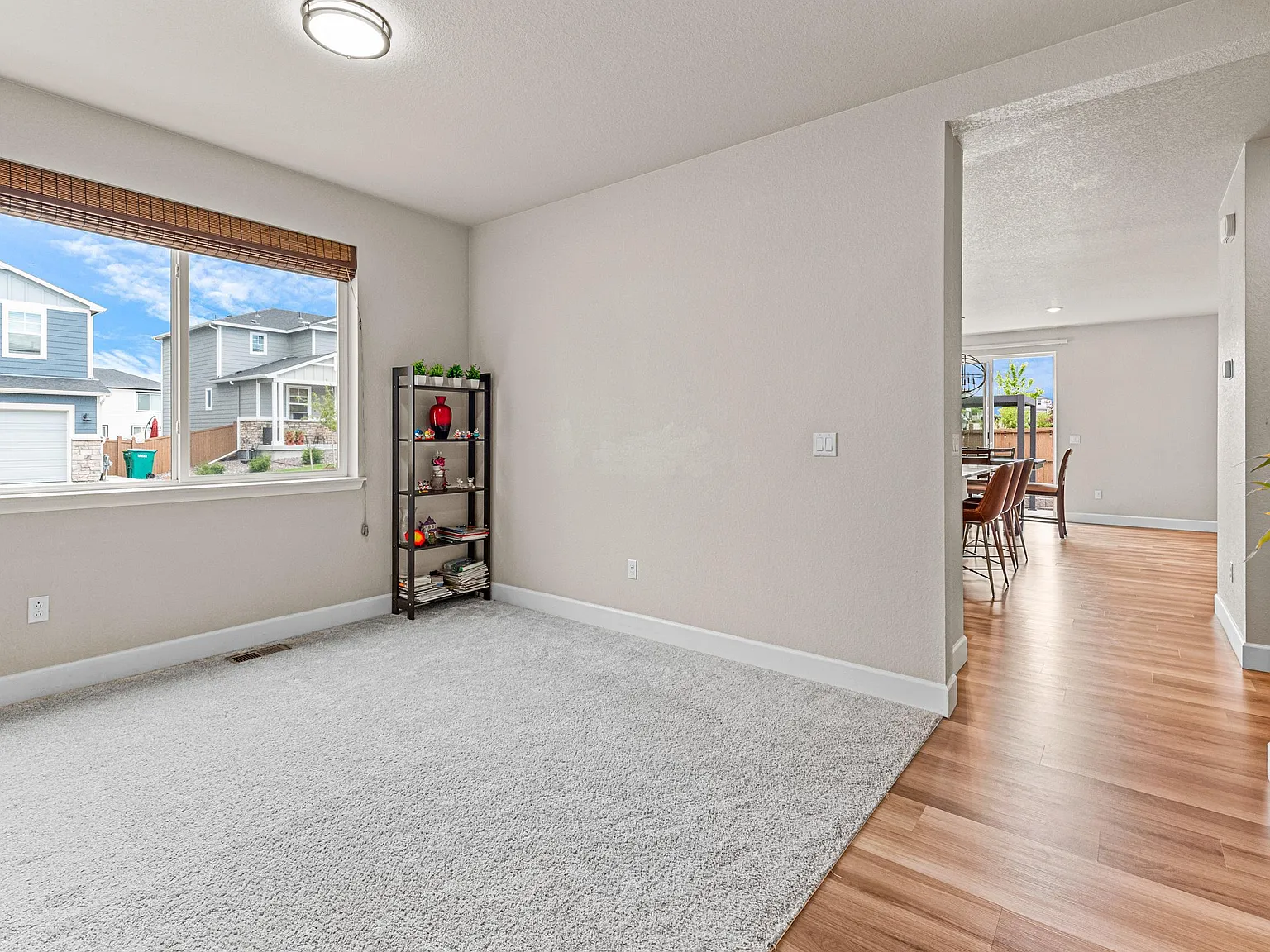 4 bed, 4046 sqft, $3,400 — Photo 3