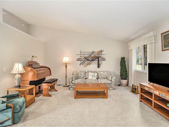 4th image of 3799 Harris Dr #15