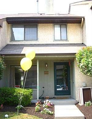 1st image of 300 Hampshire Dr