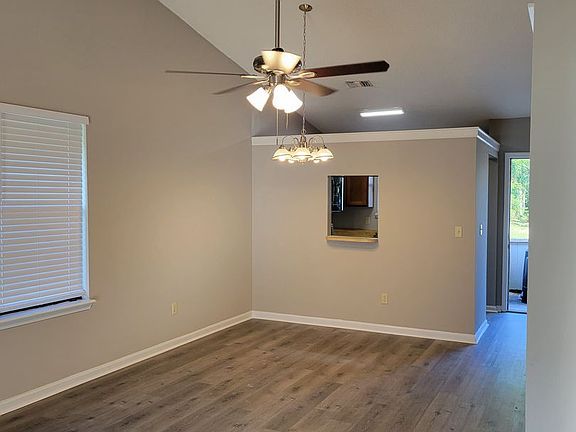3rd image of 1234 Montecello Dr Unit D