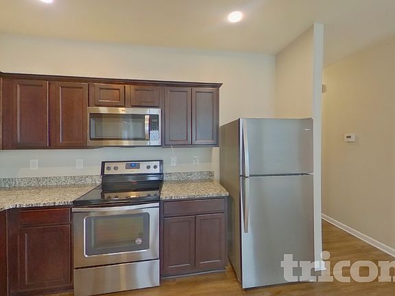 4th image of 11956 Fuller St