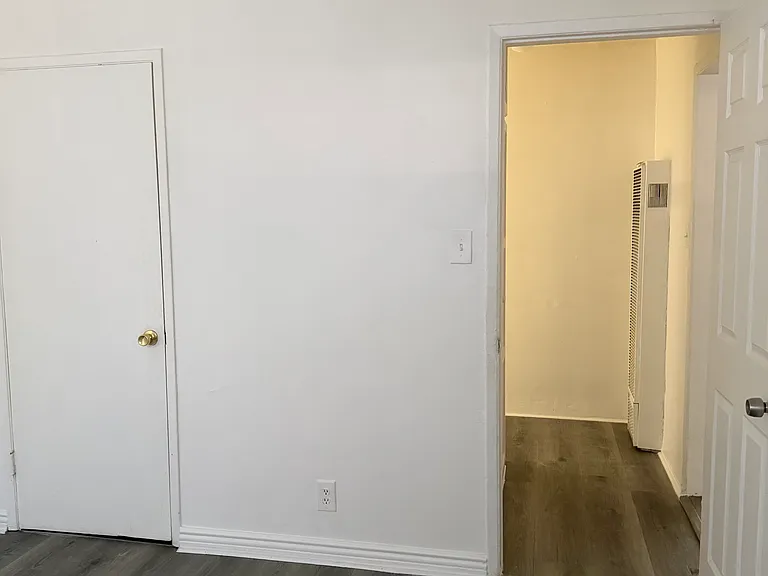 7319 Variel Ave #2 — Photo 15