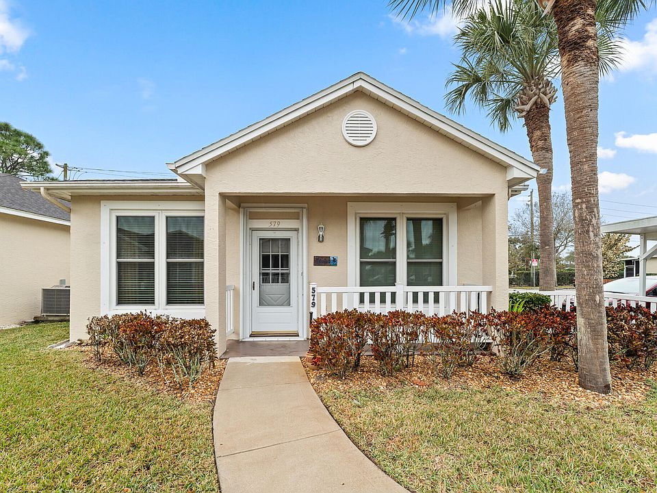 1st image of 579 NW San Remo Circle