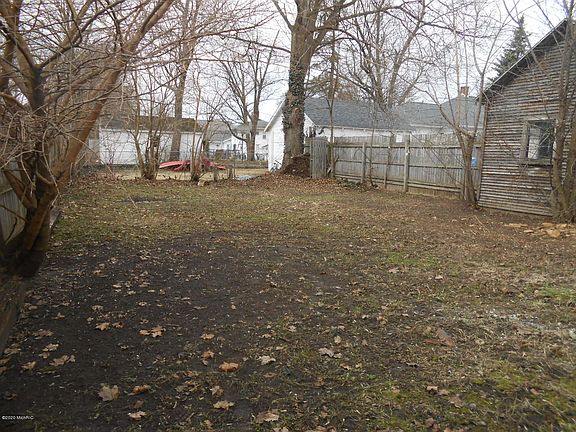 2nd image of 196 Highland Ave