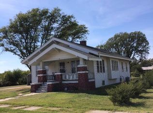 209 S Mill St, Logan, KS 67646