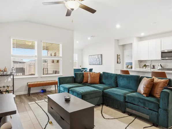 162 El Capitan Loop, Dripping Springs, TX 78620