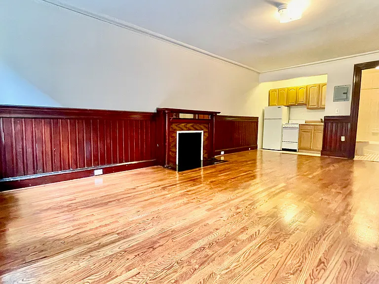 339 W 88th St #2 — Photo 3