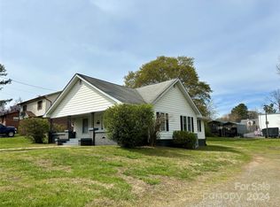 1832 2nd Ave SW, Hickory, NC 28602