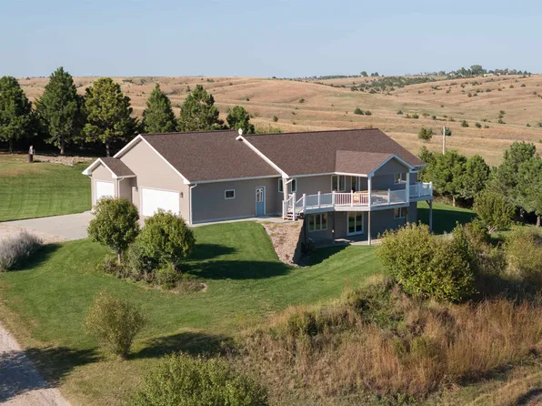 18030 W 35th Rd, Kearney, NE 68845