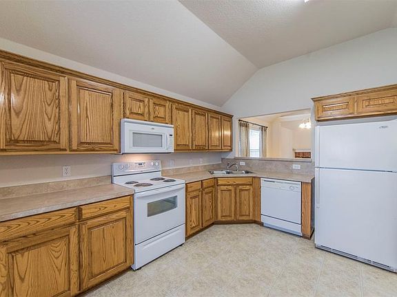 4th image of 10501 Trevino Ln