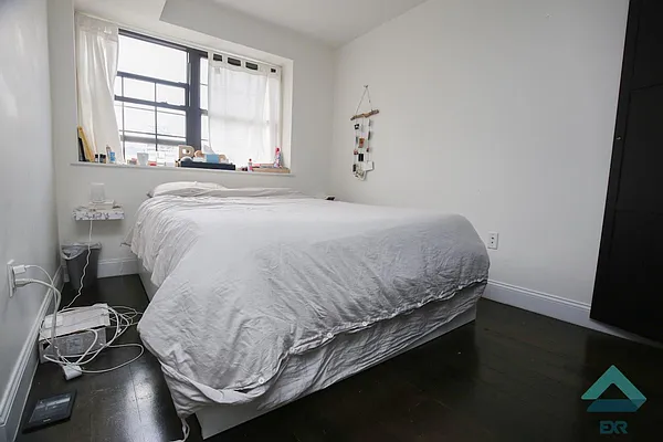 Rented by EXR | media 16