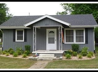 102 N Prospect St, Nixa, MO 65714