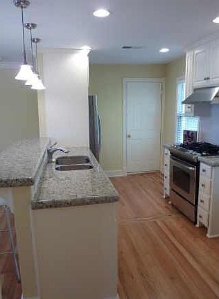 4th image of 2800 Parmer Ave APT 1