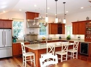 19 Walnut St, Marshfield, MA 02050