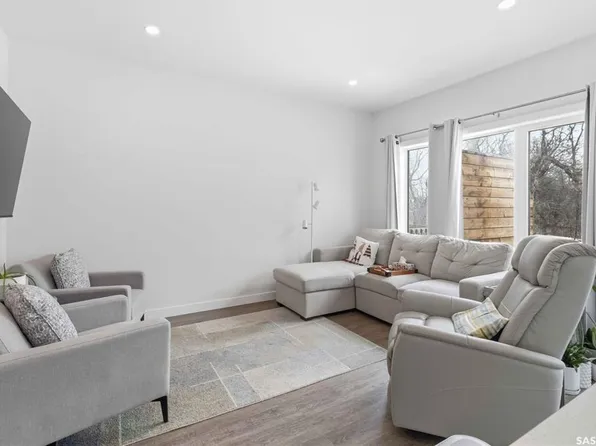 UNIT 25-301 Centennial ROAD, Hague, SK S0K 1X0