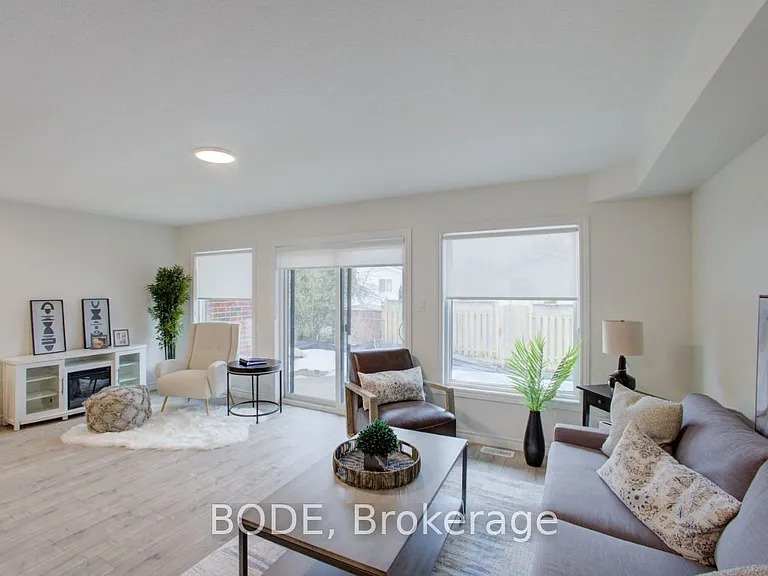 200 Brantwood Park Rd #9 — Photo 6