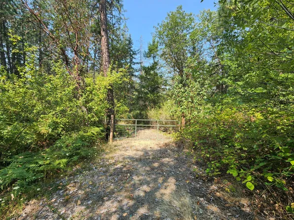 264 Bellewood Dr, Grants Pass, OR 97527