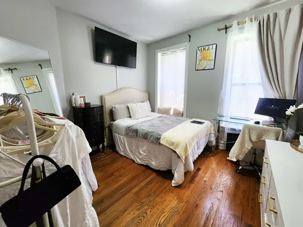 416 W 25th St #1RW, New York, NY 10001