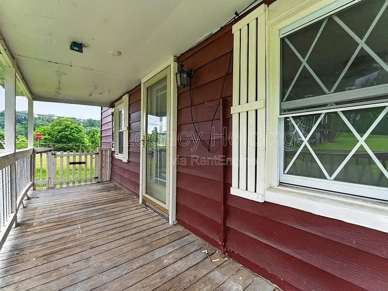44 Holbert Ave — Photo 10