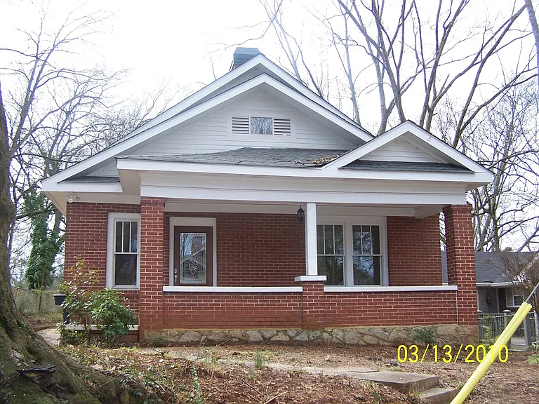 497 Kendrick Ave SE — Photo 1