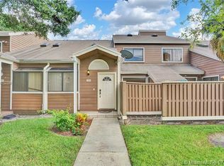 7200 Sportsmans Dr, North Lauderdale, FL 33068