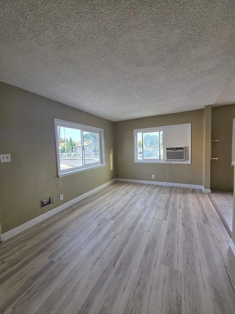 3661 Webster, Long Beach, CA 90810 — Photo 4