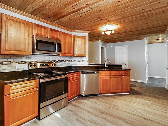 2nd image of 125 Arcaro Dr
