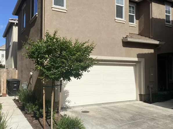 3925 Lookout Dr, Modesto, CA 95355