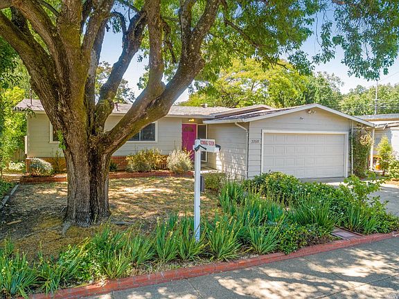 2nd image of 3769 Kansas Drive