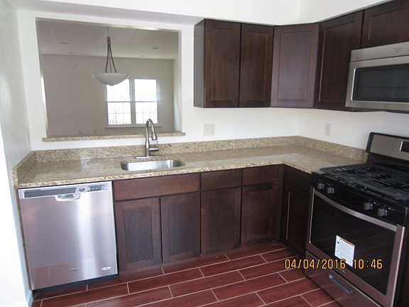 3rd image of 3611 Wood Creek Dr
