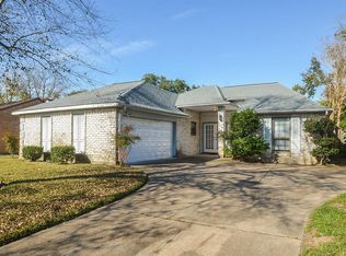 6306 Woodland Forest Dr, Houston, TX 77088