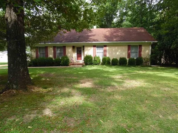 395 Cagle Cir, Savannah, TN 38372