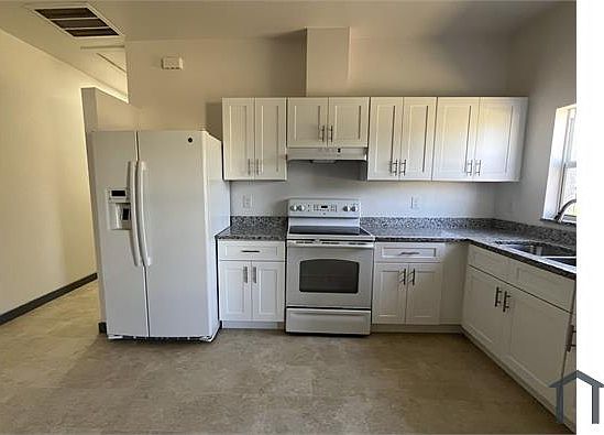 3rd image of 5453 Sago Ave #2