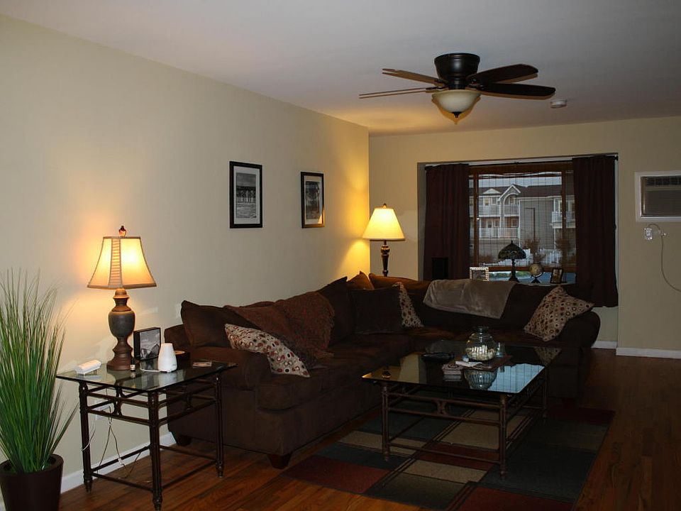 1st image of 1382 Ocean Ave #4-A