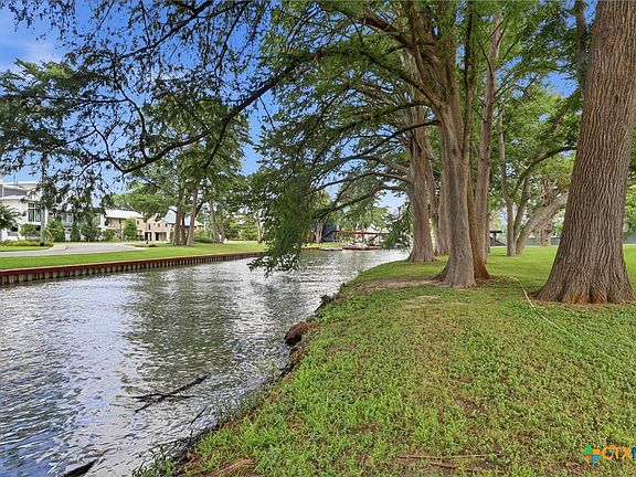 5th image of 114 Cypress Way