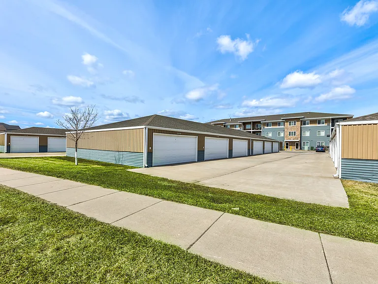 Brandt Place Apartment Homes — Photo 32