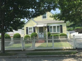 41 Brooklyn Ave, West Hempstead, NY 11552