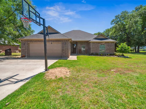 81 Starview Dr, Malakoff, TX 75148