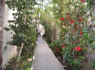 455 S Maple Dr #5, Beverly Hills, CA 90212