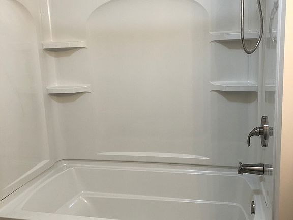 5th image of 179 W Main St #1