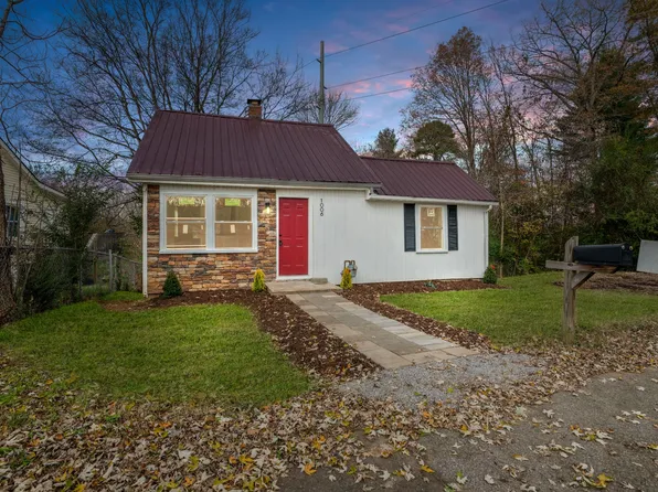 1006 Kendrick St, Clarksville, TN 37043