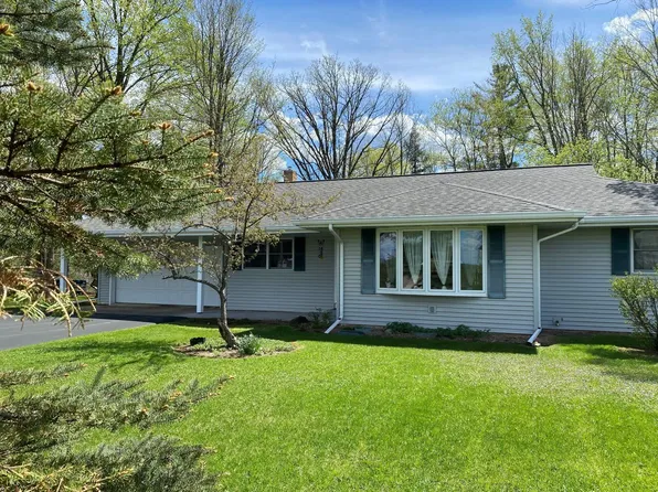 W1077 County Rd N, Niagara, WI 54151