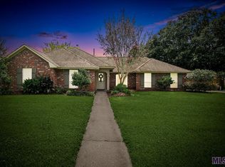 17440 Lake Iris Ave, Baton Rouge, LA 70817