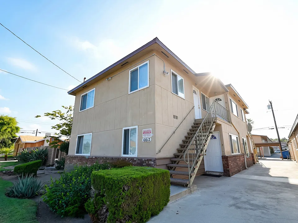 10612 Western Ave #5
