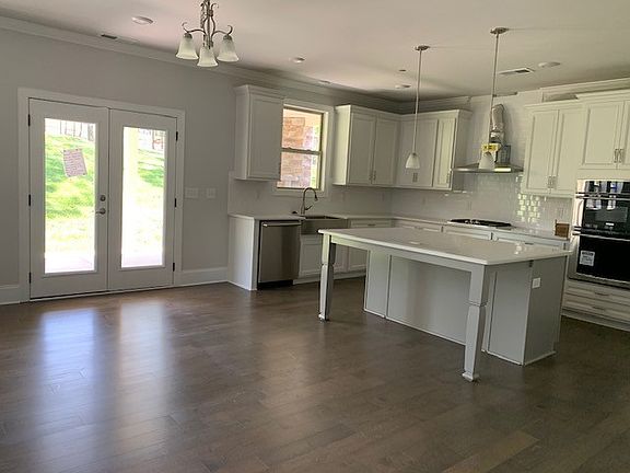 4th image of 925 Los Lomas #62-lot 62