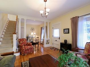 105 Bay View Ave, Salem, MA 01970