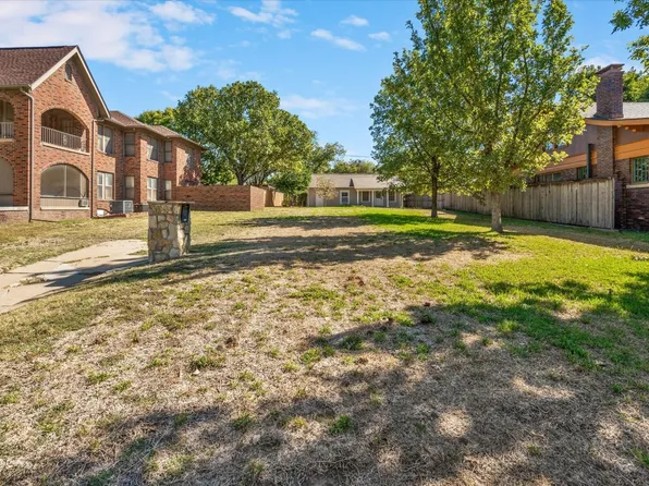 2605 S Adams St, Fort Worth, TX 76110