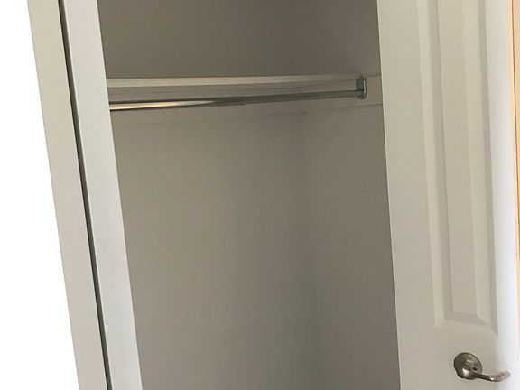 5th image of 50138 Oakbrooke Dr