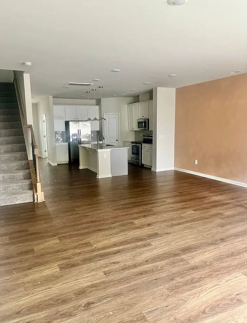 Charming Home in Travelers Rest! — Photo 2